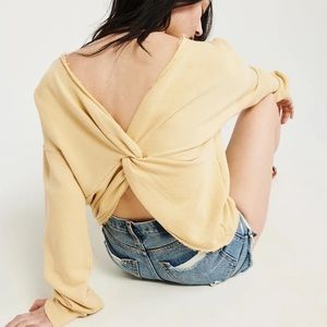 Abercrombie & Fitch twist back sweatshirt S